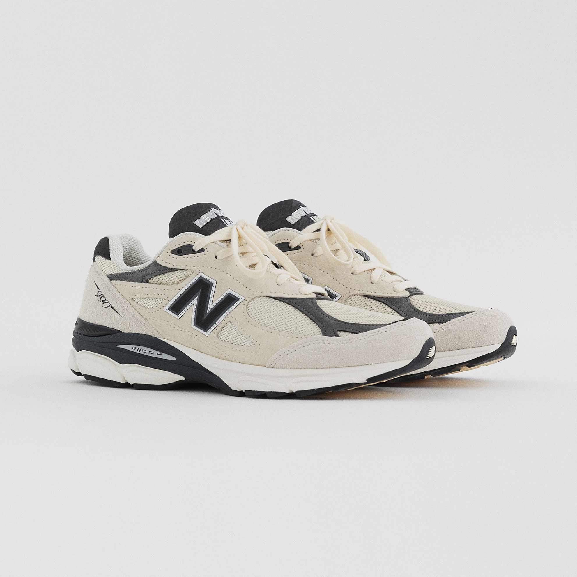 Shoes and Clothing | Official Site 