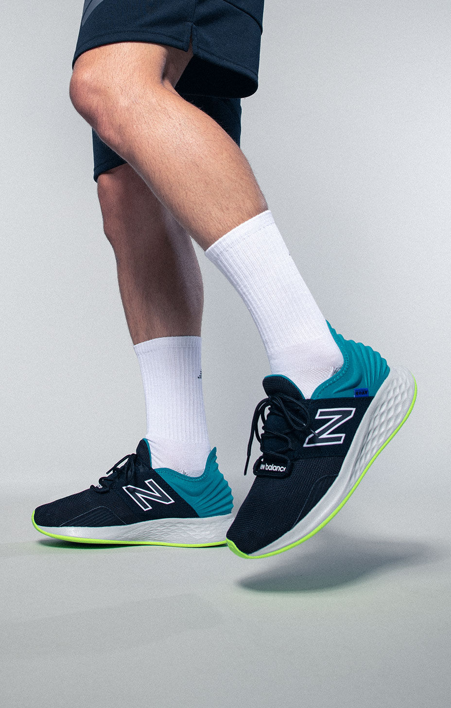 athletic shoes new balance