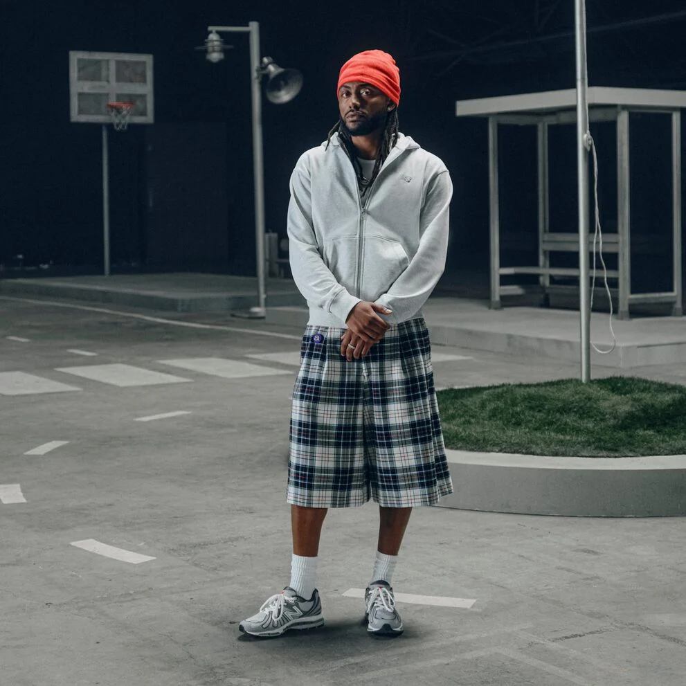 Amin&eacute; wearing ABZORB 1890 for Grey Days