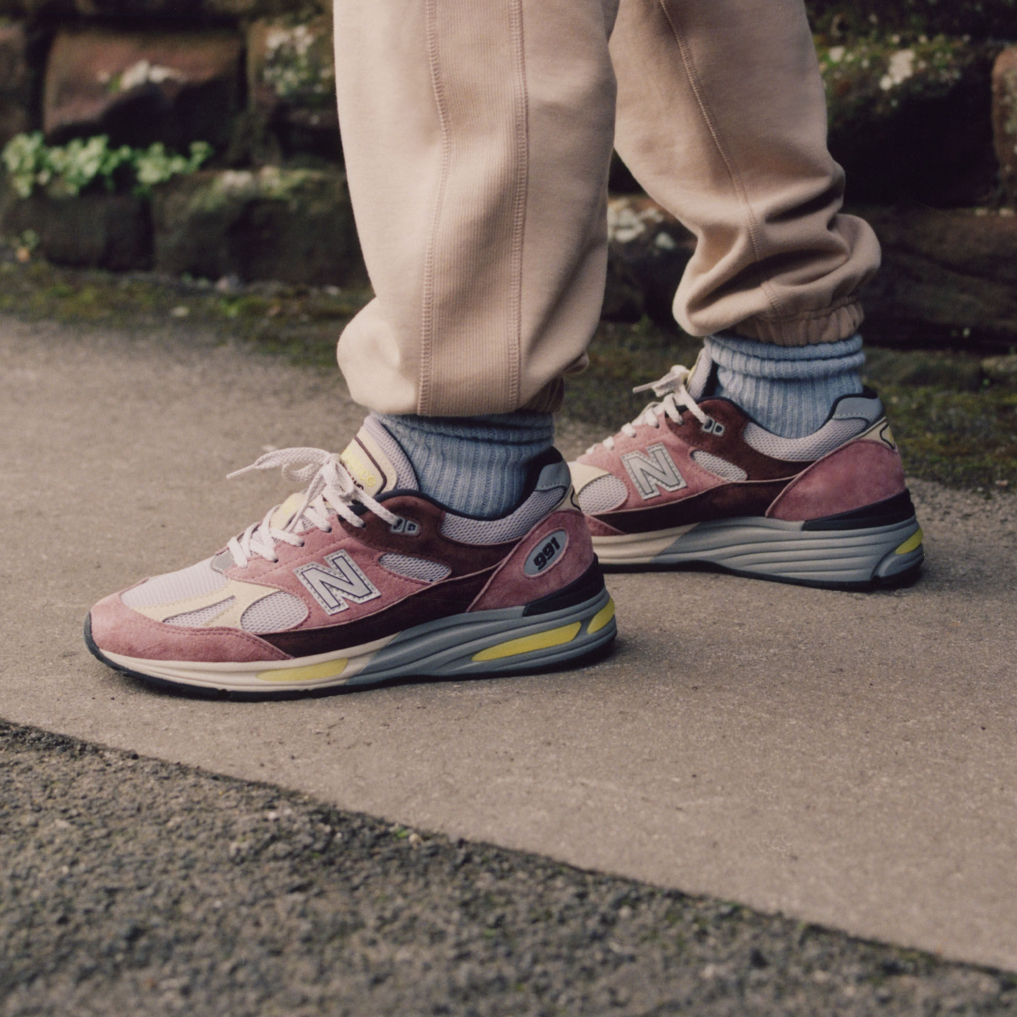 New balance wholesale uk sale